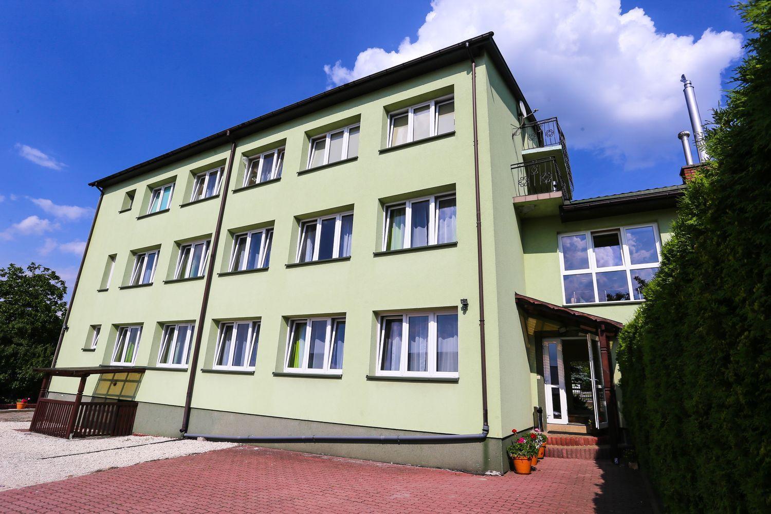 Wieczernik Dom Rekolekcyjny Ksiezy Pallotynow Swieta Katarzyna  Luaran gambar